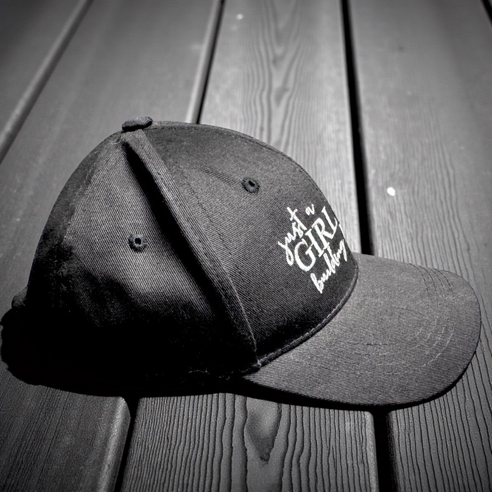 Boss Babe Style: Black Baseball Cap for Empire Builders!🧢👑 NWOT - Picture 5 of 9